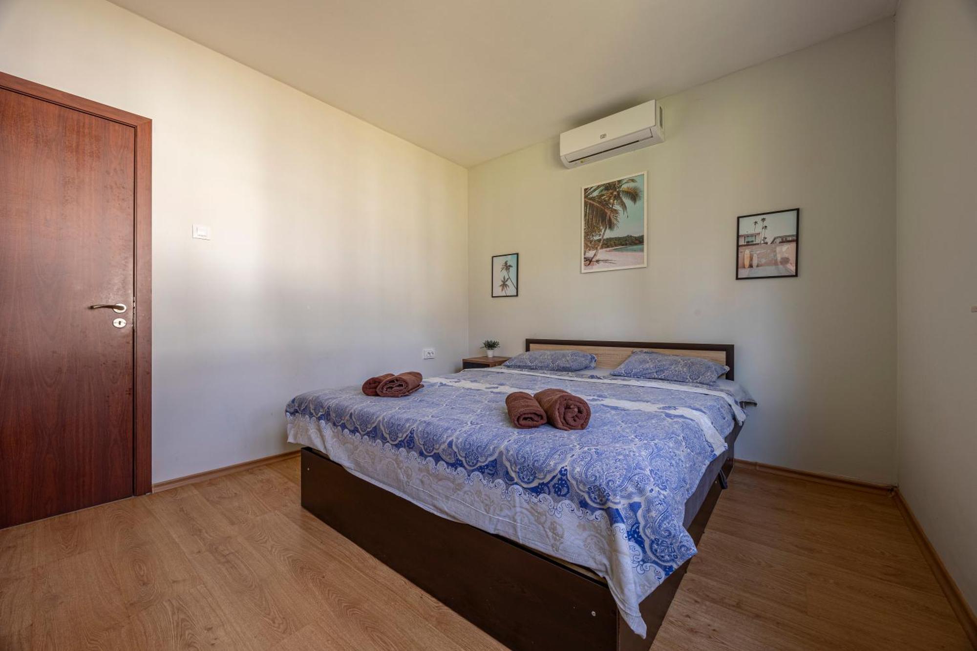 Modern Place 2bdr 1livingroom Апартамент